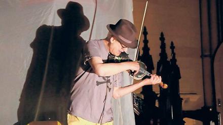 Minimalist mit maximalen Effekten. Multitalent Tony Conrad. 