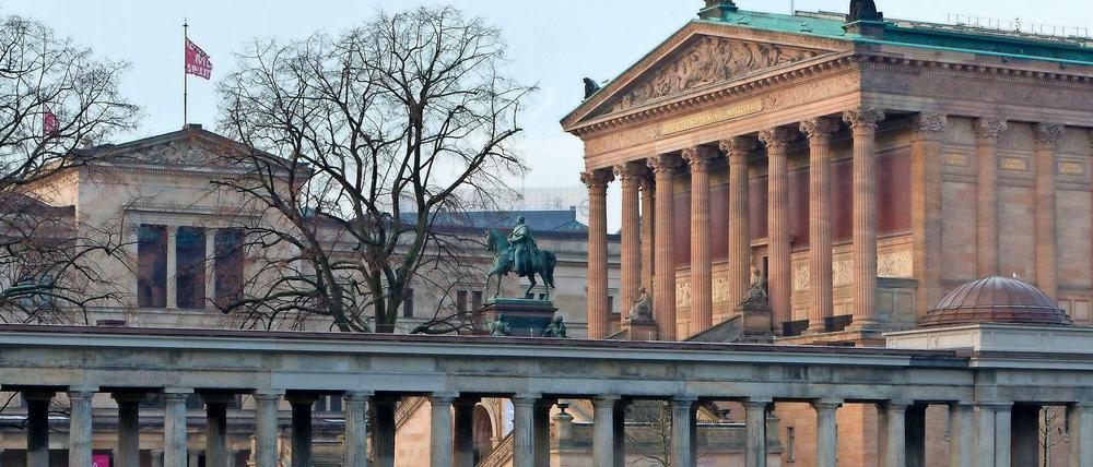 Geballte Kultur. Blick auf die Alte Nationalgalerie, das Neue Museum und die Kolonnaden.