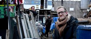 Hinter dem Jonny Knüppel steht ein Kollektiv, dazu gehören Jakob Turtur (r.), Johannes Heereman (l.) und Lorenz Bethmann. Momentan ruht der Clubbetrieb, weil der Umbau für die geforderten Auflagen läuft.