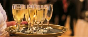 Am Wochenende floss bei Berlins Empfängen wider Sekt in Strömen.