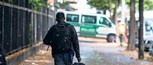 Auf die Besetzer der Gerhart-Hauptmann-Schule soll ein staatliches Flüchtlingszentrum folgen.
