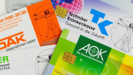 Finanzielle Belastung. Je nach Krankenkasse müssen die Arbeitnehmer derzeit bis zu 1,7 Prozentpunkte mehr aufbringen als die Arbeitgeber. 