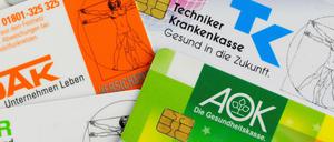 Finanzielle Belastung. Je nach Krankenkasse müssen die Arbeitnehmer derzeit bis zu 1,7 Prozentpunkte mehr aufbringen als die Arbeitgeber. 