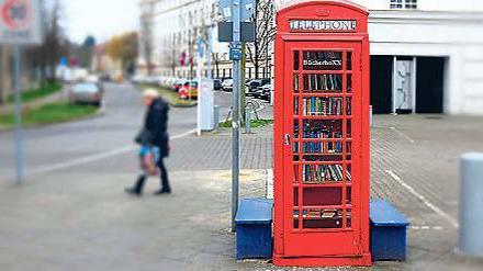 Vorbild Wilmersdorf. Diese Zelle dient jetzt dem Büchertausch. 