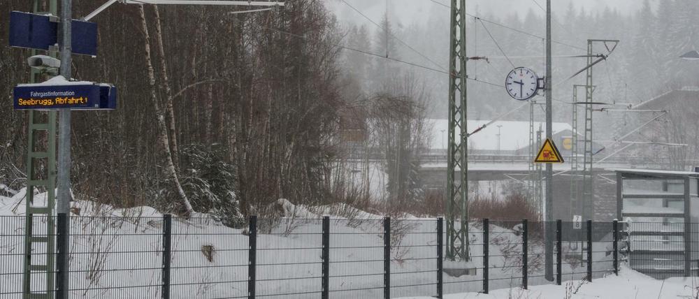 Auch im Schwarzwald waren die Bahnsteige verlassen, weil der Zugverkehr eingestellt wurde.