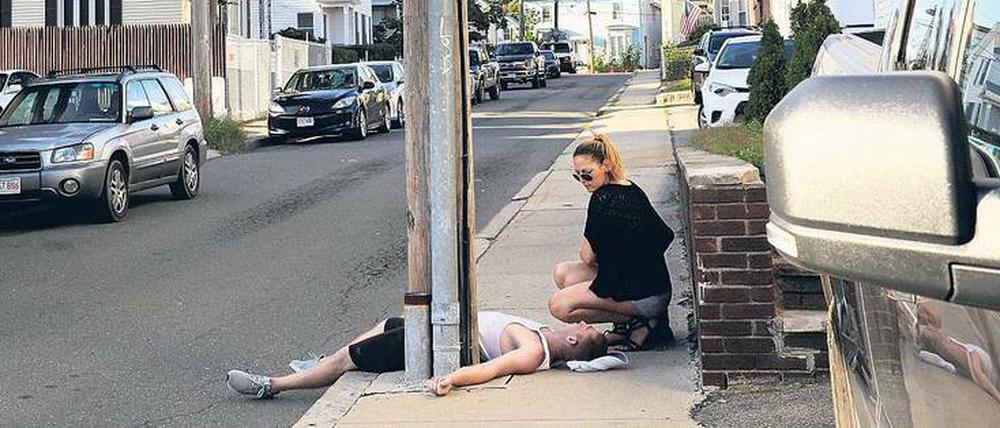 Schmerzstiller. Ein allzu sorgloser Umgang mit Schmerzmitteln wie Oxycodin, hat in den USA zur „Opioid-Epidemie“ geführt. Allein in Massachusetts registrierten die Behörden 2016 20 978 Notrufe aufgrund von Medikamentenabhängigkeit oder Überdosis.