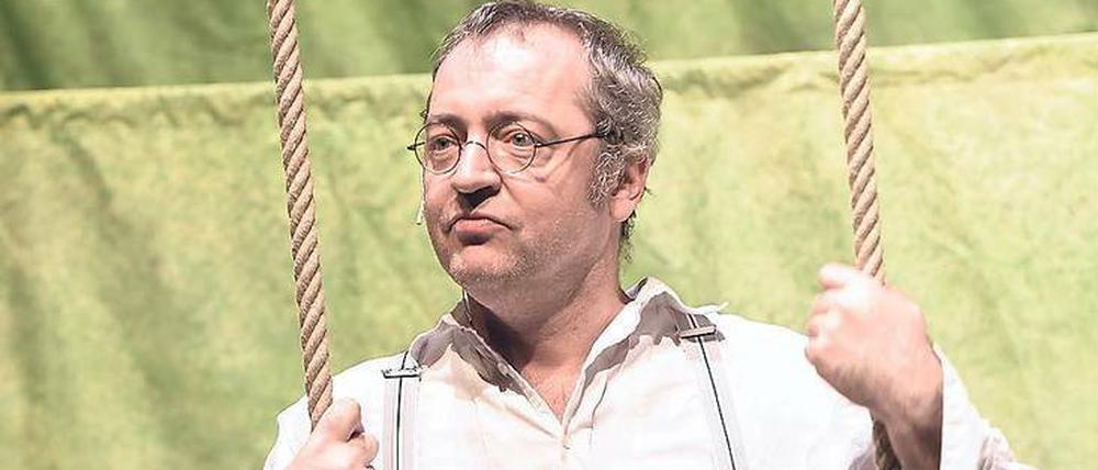 Abhängen. Rainald Grebe bei den Vorbereitungen zum Fontane-Jahr 2019.