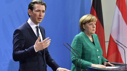 Österreichs Regierungschef Kurz und Kanzlerin Merkel am Mittwoch bei ihrer gemeinsamen Pressekonferenz.
