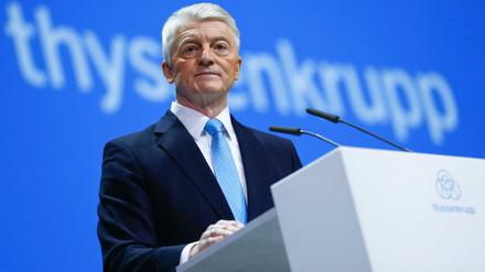ThyssenKrupp CEO Heinrich Hiesinger redet am Freitag auf der Hauptversammlung des Konzerns.