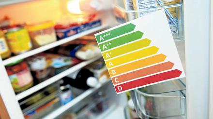 Bedingt aussagekräftig: Energieeffizienzlabel auf Kühlschränken sind wichtig, die absoluten Betriebskosten aber auch.