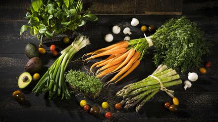 Gesund essen wollen viele Deutsche. Das sagen sie jedenfalls.