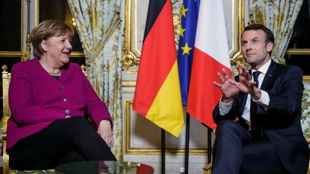 Große Pläne: Frankreichs Präsident Macron im Gespräch mit Angela Merkel. 