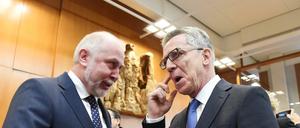 Bundesinnenminister Thomas de Maizière (rechts) möchte, das alles so bleibt, wie es ist.