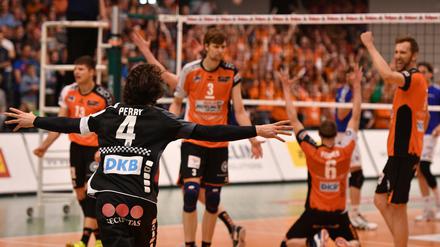 Dürfen wieder jubeln. Die BR Volleys gewinnen in der Champions League gegen Toulouse.