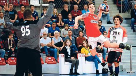 Knatsch beim Gegner? Dänemarks Hans Lindberg weiß von nichts.