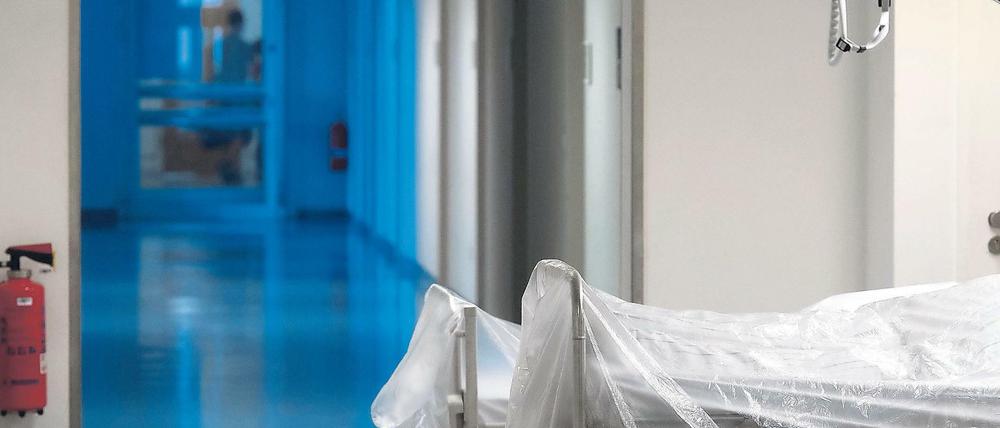 Ein Flur im Krankenhaus Charité in Berlin.