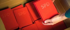 Parteibücher der SPD.