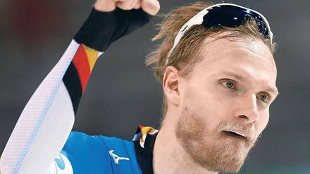 Ein Mann blickt mutig nach vorn. Patrick Beckert hat in dieser Saison noch viel vor.