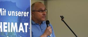 Jens Maier, damals noch Bundestagskandidat, auf einer gemeinsamen Kundgebung von Pegida und AfD im Juni 2017 in Dresden. 
