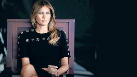 Opfer oder Komplizin. Die Rolle Melania Trumps im Weißen Haus wird auf sehr unterschiedliche Art gedeutet. 