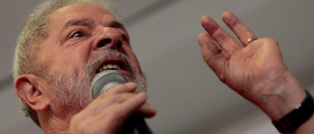 Der langjährige Präsident Brasiliens, Luiz Inácio Lula da Silva (72), soll wegen Korruption und Geldwäsche für zwölf Jahre und einen Monat ins Gefängnis.