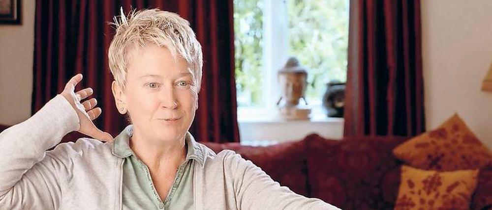 Sängerin Anne Clark fühlt sich geehrt außerhalb ihrer Heimat geschätzt zu werden. 