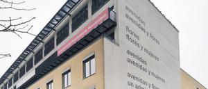 Die Alice-Salomon-Hochschule in Hellersdorf mit der viel diskutierten Fassade.