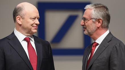 Der Co-Vorstandsvorsitzende der Deutschen Bank, John Cryan (l), und der Aufsichtsratsvorsitzende Paul Achleitner.