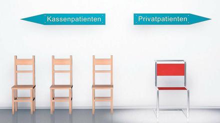 Privat Versicherte genießen einige Privilegien: Sie bekommen schneller Termine bei Fachärzten, manchmal gibt es auch unterschiedliche Sprechzimmer. Doch die Vorzugsbehandlung hat ihren Preis. Vor allem für ältere Mitglieder werden die Beiträge teuer. 