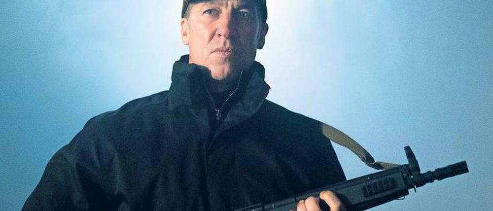 Finger am Abzug.  Was plant Polizist Manfred Reiser (Tobias Moretti)?