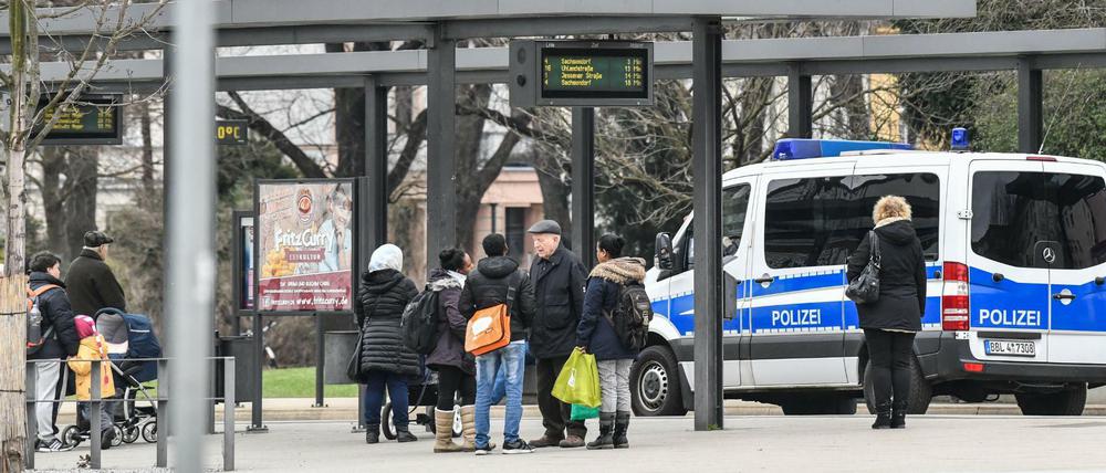 Die Polizeipräsenz in Cottbus wurde nach den Ausschreitungen erhöht.