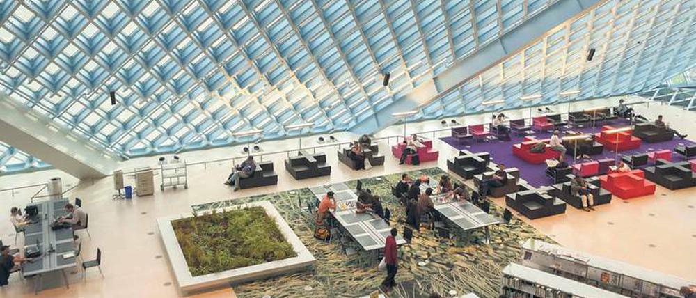 Neue Bibliotheken wollen die Beschaulichkeit alter Büchereien aufgeben – und als Architekturereignis Nutzer zum Lesen animieren. Ein Beispiel ist die von Rem Koolhaas entworfene Public Library im amerikanischen Seattle.