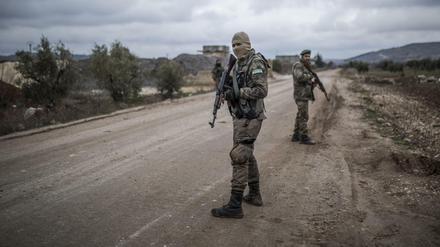 Kämpfer der von der Türkei unterstützten "Freien Syrischen Armee" in Nordsyrien.