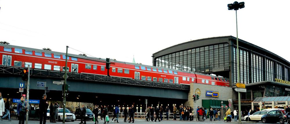 Seit Donnerstag hält der Regionalzug wieder am Bahnhof Zoo.