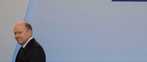 John Cryan, Vorstandsvorsitzender der Deutschen Bank, kommt am 02.02.2018 in der Hauptniederlassung des Kreditinstituts zur Bilanz-Pressekonferenz.