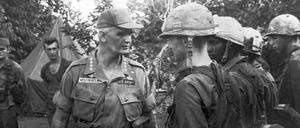 General William Childs Westmoreland war bis Juni 1968 nomineller Oberbefehlshaber der US-Truppen im Vietnamkrieg.