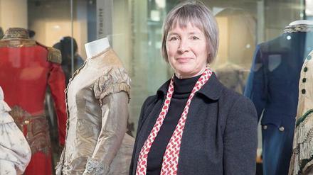 Adelheid Rasche, Kunst- und Modehistorikerin, lebt in Nürnberg.