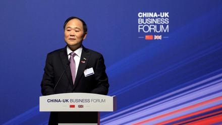Der chinesische Milliardär Li Shufu will beim deutschen Autobauer Daimler einsteigen. Er führt bereits ein weltweites Autoimperium, zu dem auch Volvo, Lotus und Geely gehören. 
