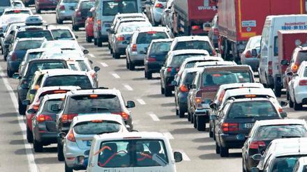 Luftverschmutzer Auto. Das einstige Klimaschutzvorbild Deutschland schafft im Verkehr sein EU-Klimaziel bis 2020 nicht. 