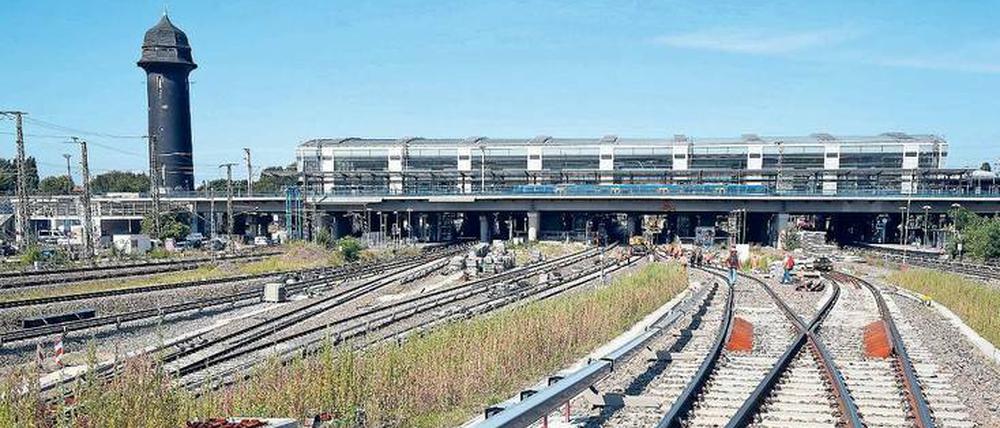 Künftig soll auch die Straßenbahn 21 direkt zum Ostkreuz fahren – doch Anwohner fürchten Lärmbelästigungen.