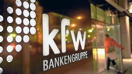 Technische Schwächen sollen behoben werden. Die KfW investiert in die Cybersicherheit. Foto: Emily Wabitsch/dpa