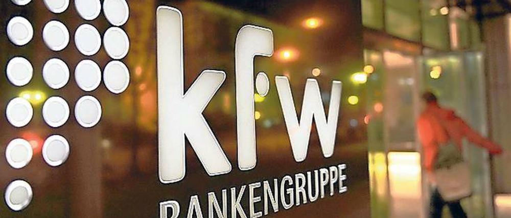 Technische Schwächen sollen behoben werden. Die KfW investiert in die Cybersicherheit. Foto: Emily Wabitsch/dpa