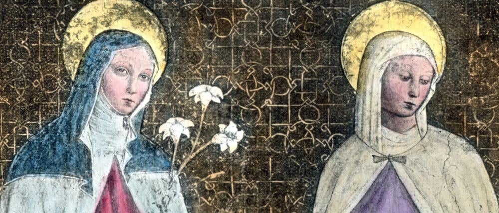 Mit Lilie. Klara von Assisi war die Gründerin des kontemplativen Ordens der Klarissen.