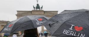 Fast 24 Stunden hat es pausenlos geschüttet. Das gab es in Berlin seit vielen Monaten nicht mehr.