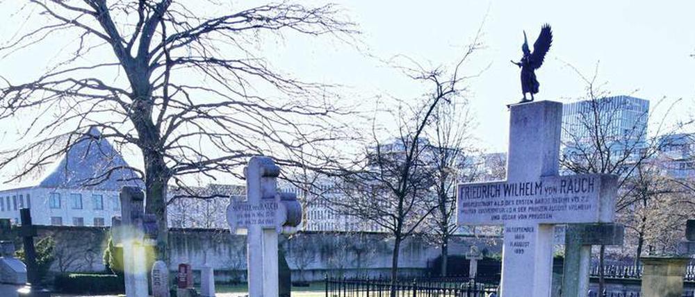 Invalidenfriedhof an der Scharnhorststraße in Berlin Mitte. 