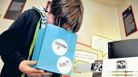 Untersucht. Eine Gender-Ausstellung des Jugendmuseums Schöneberg setzt auf partizipative Elemente. 