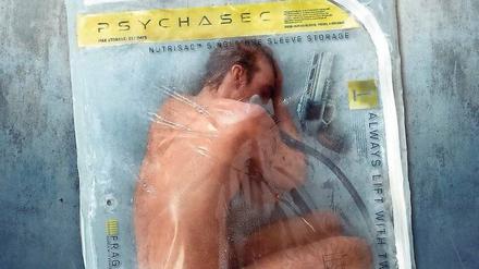 Vakuumverpackt in einem Zip-Lock-Beutel, so werden in „Altered Carbon“ menschliche Austauschkörper verwahrt.