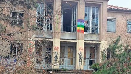Verwüstet. Das ehemalige Institut für Anatomie in der Königin-Luise-Straße. 