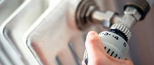 Zu teuer. Ist die Heizkosten-Abrechnungen unrealistisch hoch, muss der Vermieter Einsicht in die Belege gewähren.