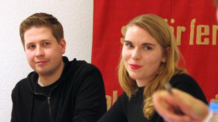 Der Juso Bundes-Vorsitzende Kevin Kühnert neben der Kreisrätin Victoria Hiepe